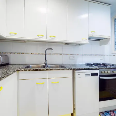 דירה Poble Sec Flat 2 Balconies Ac 4 Guests *