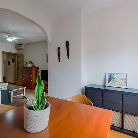 Poble Sec Flat 2 Balconies Ac 4 Guests