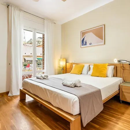 Poble Sec Flat 2 Balconies Ac 4 Guests