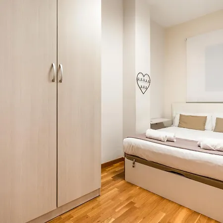 Poble Sec Flat 2 Balconies Ac 4 Guests Apartman *